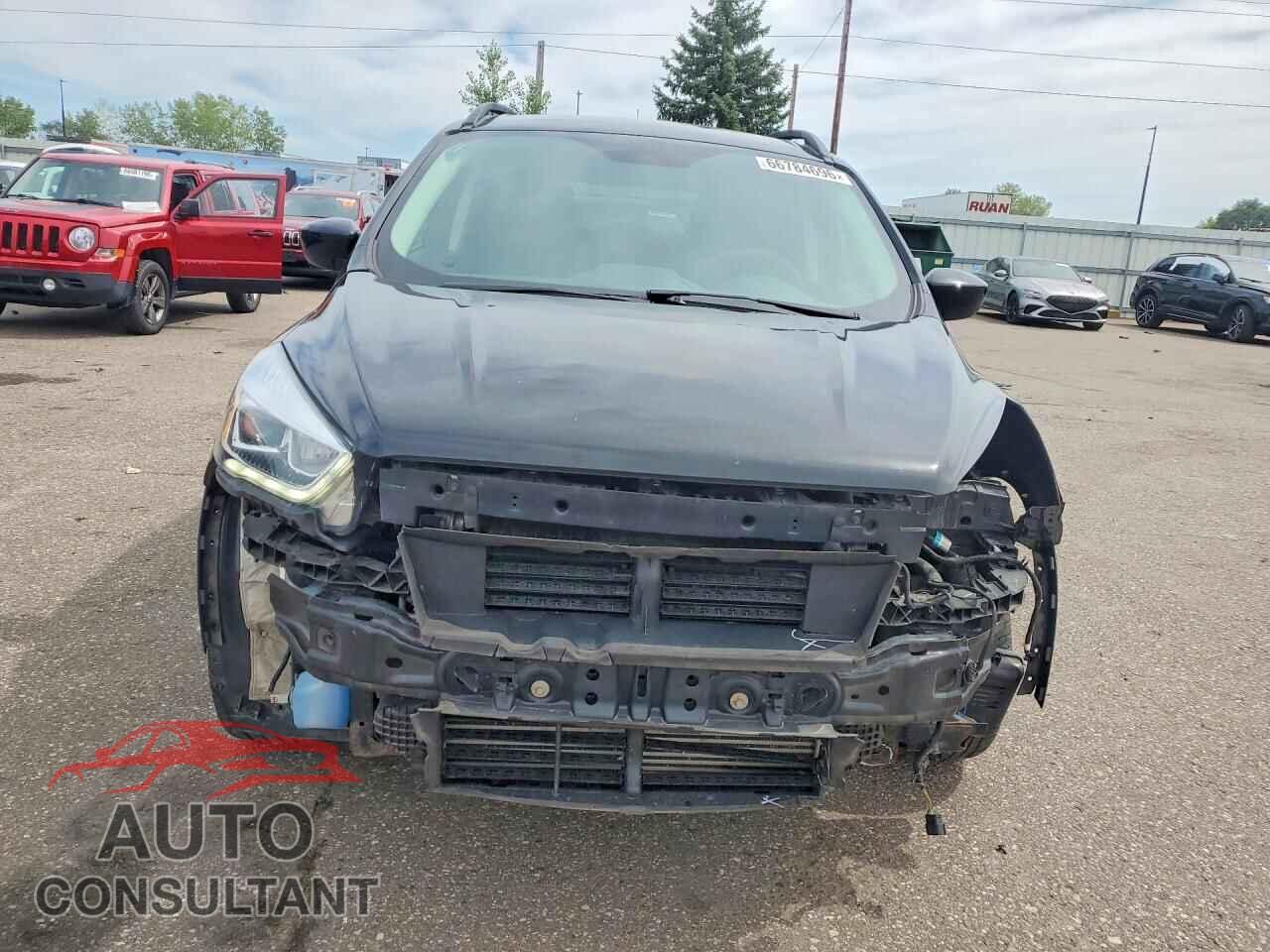 FORD ESCAPE 2017 - 1FMCU9G9XHUB80694