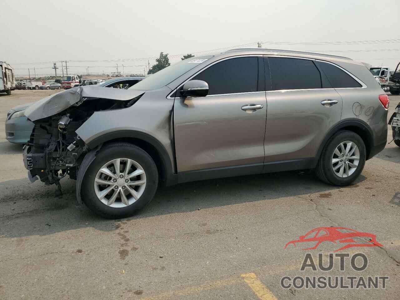 KIA SORENTO 2017 - 5XYPG4A34HG298178