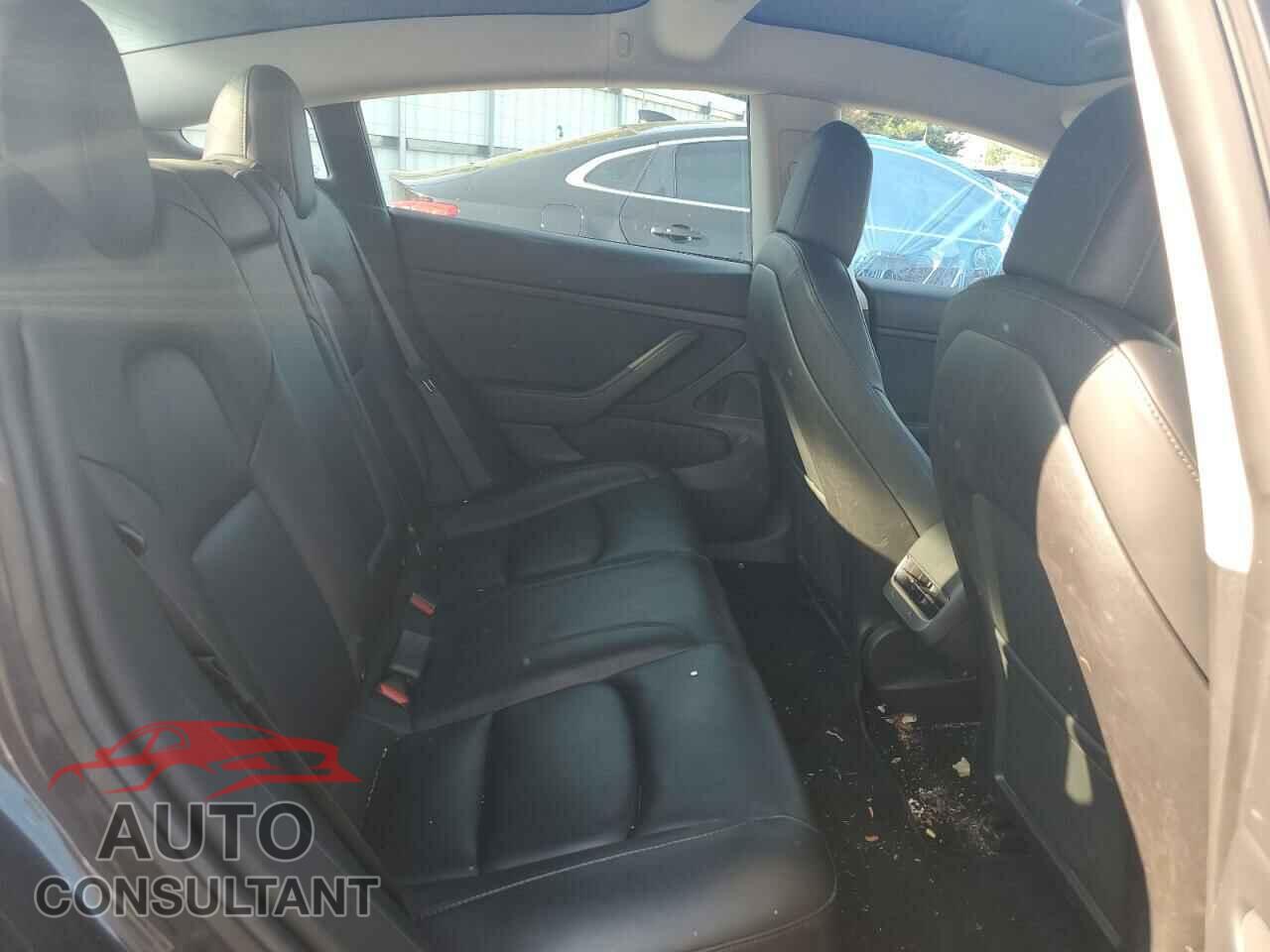 TESLA MODEL 3 2019 - 5YJ3E1EB0KF452078