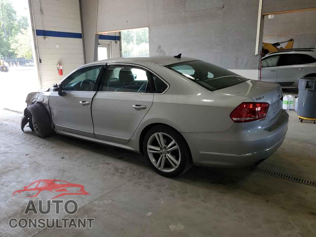 VOLKSWAGEN PASSAT 2014 - 1VWCS7A35EC093593