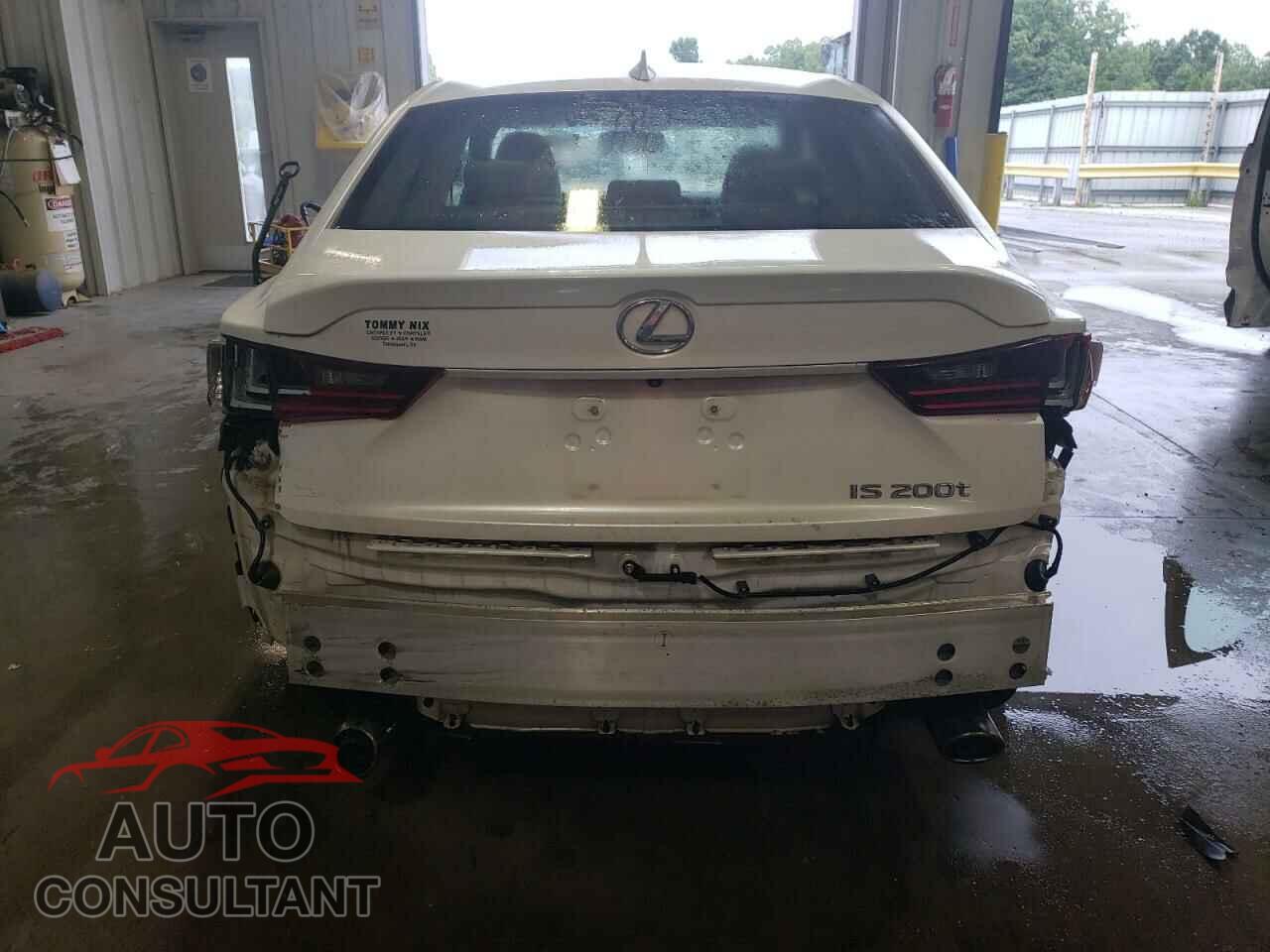LEXUS IS 2016 - JTHBA1D21G5019451