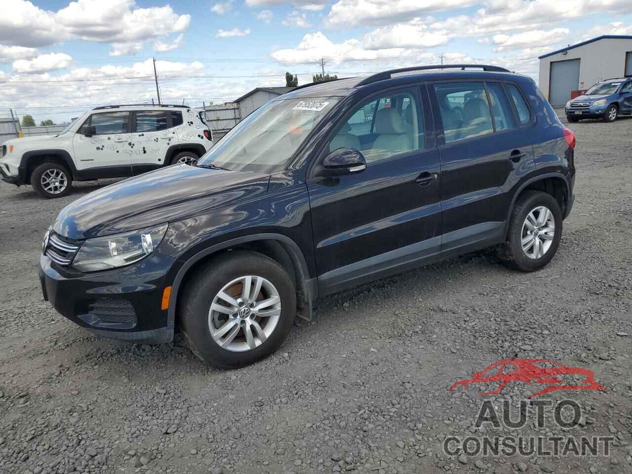 VOLKSWAGEN TIGUAN 2017 - WVGBV7AX8HK023147
