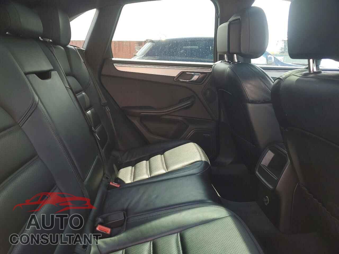 PORSCHE MACAN 2015 - WP1AF2A51FLB98358