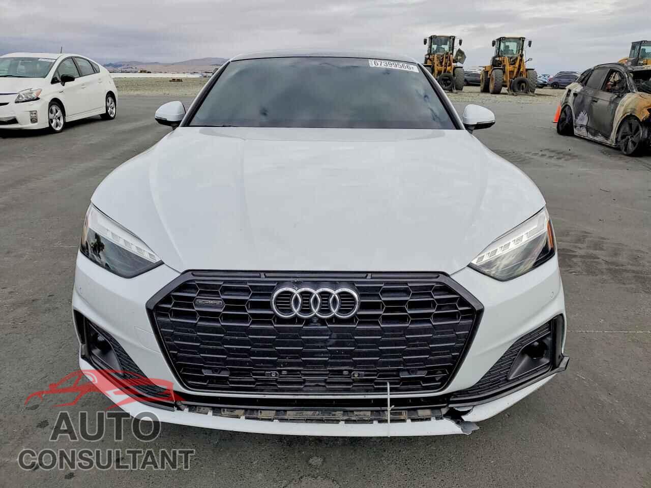 AUDI A5 2022 - WAUCBCF50NA017374