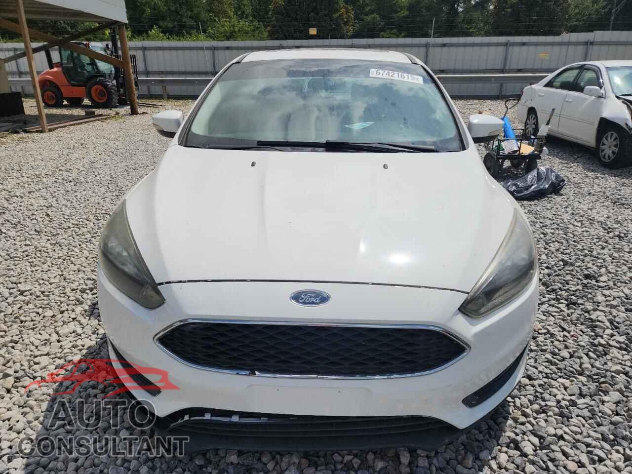 FORD FOCUS 2017 - 1FADP3M23HL241402