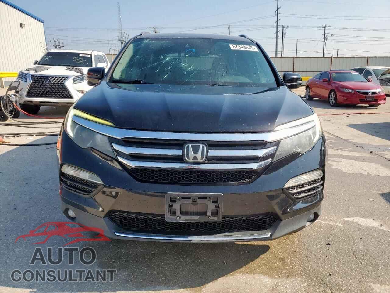 HONDA PILOT 2017 - 5FNYF5H98HB044150