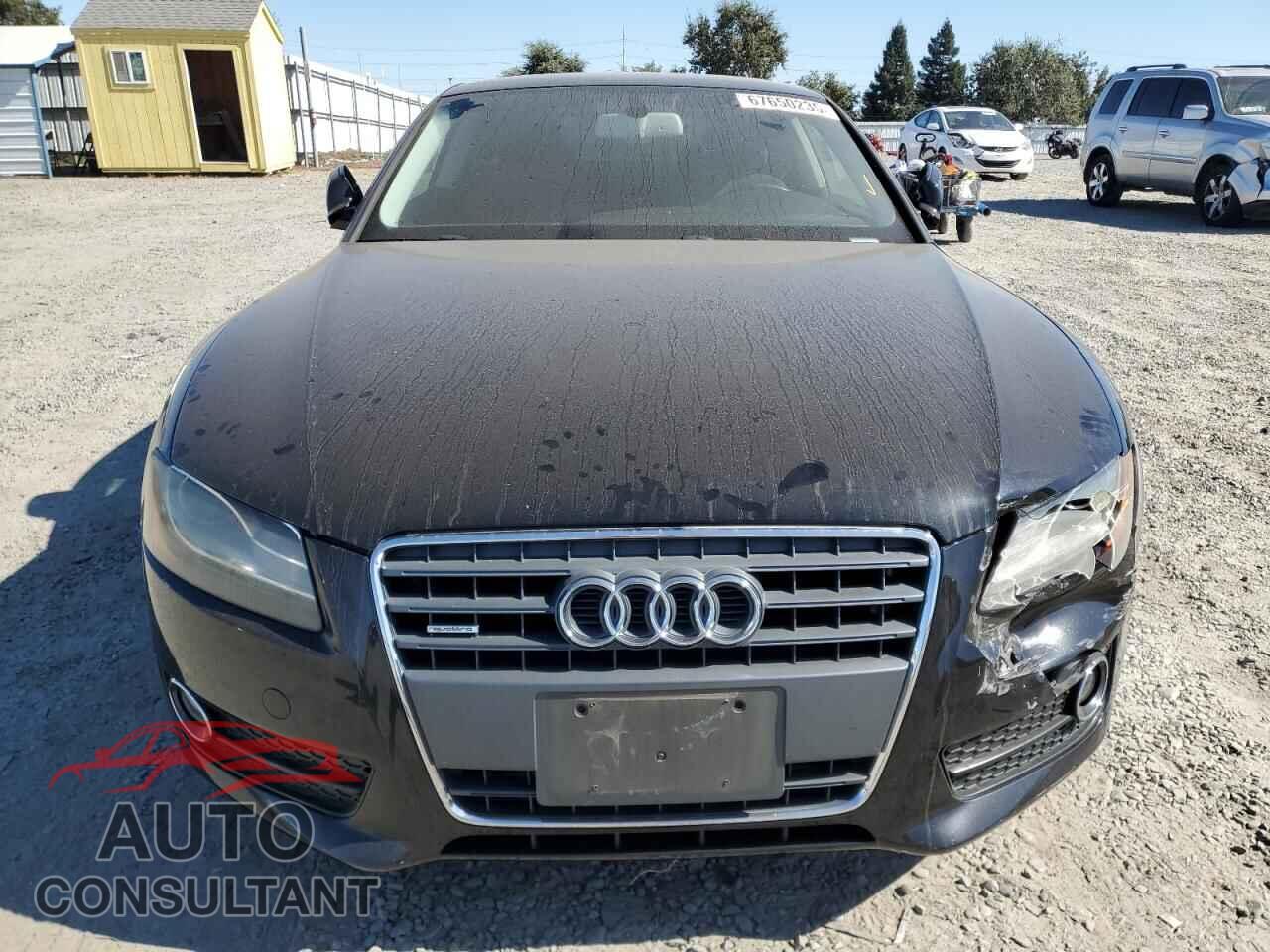 AUDI A5 2012 - WAULFAFR8CA001030