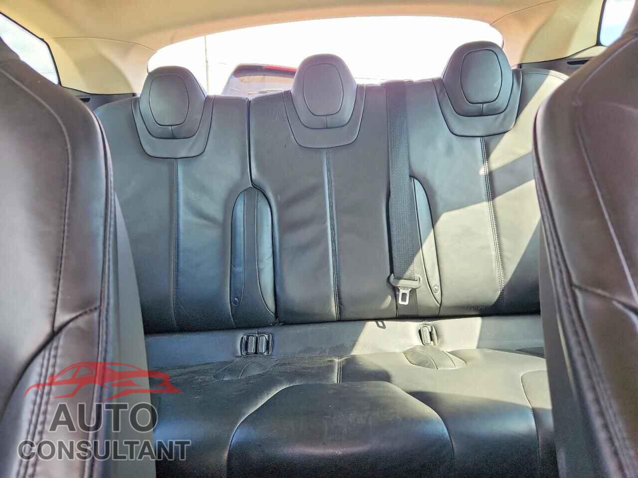 TESLA MODEL S 2014 - 5YJSA1H11EFP33935