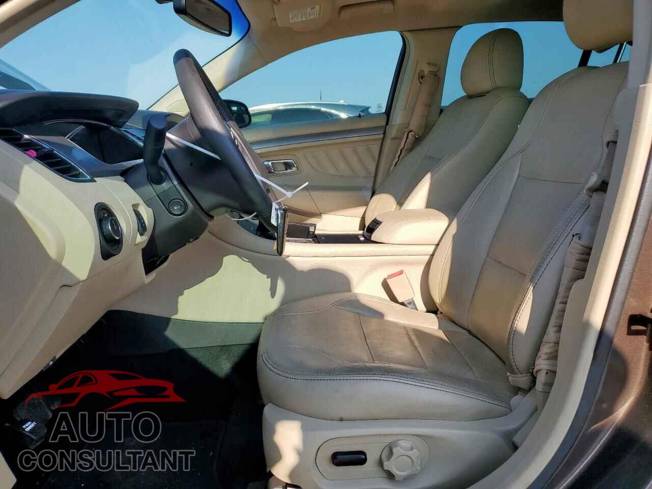 FORD TAURUS 2015 - 1FAHP2E80FG155145