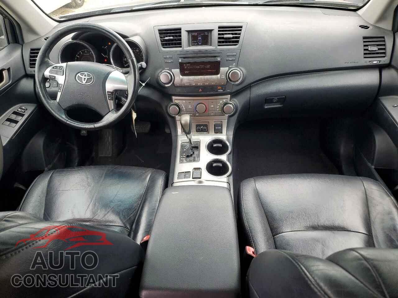 TOYOTA HIGHLANDER 2011 - 5TDZK3EH2BS037679
