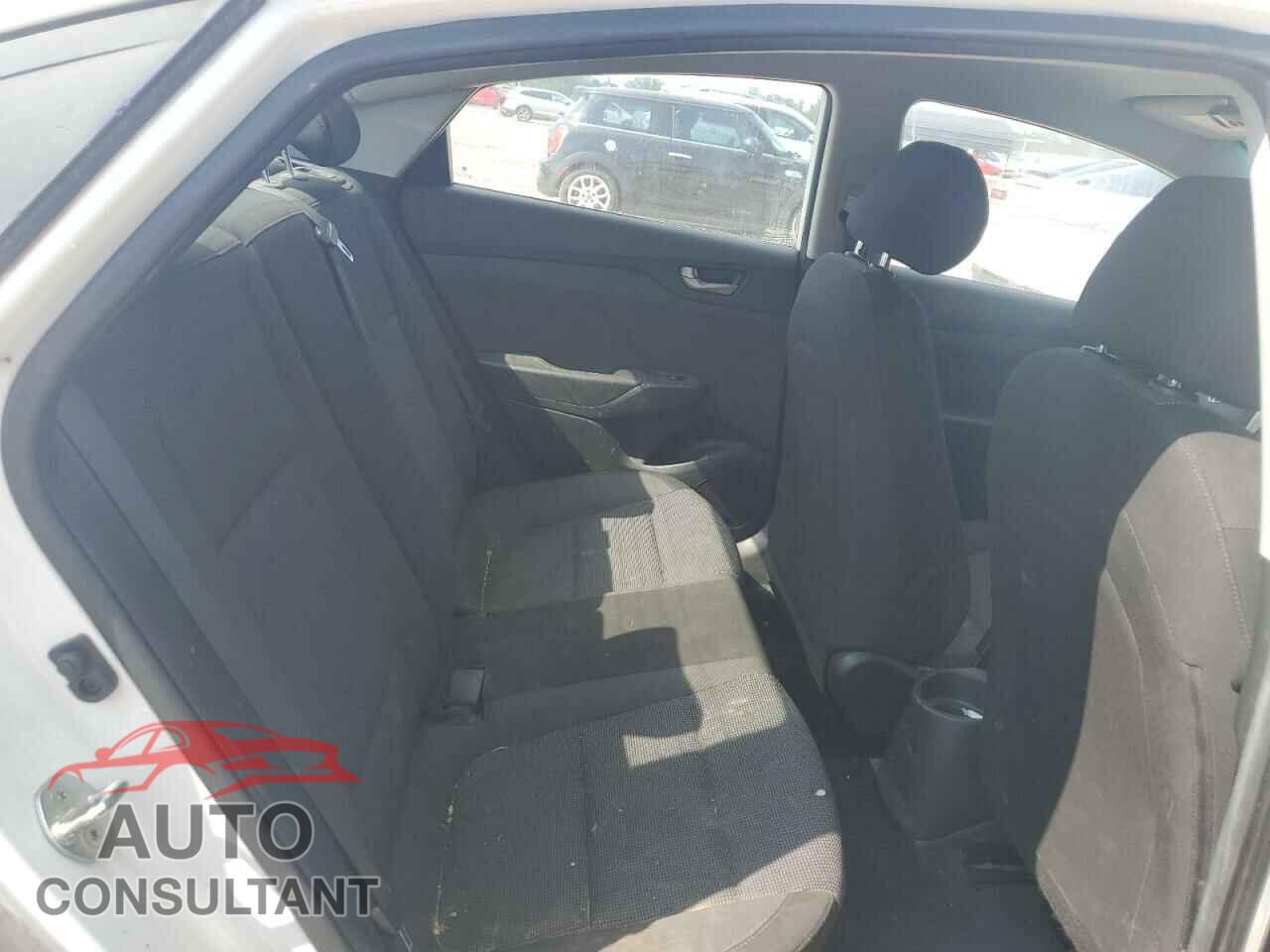 HYUNDAI ACCENT 2018 - 3KPC24A39JE018691