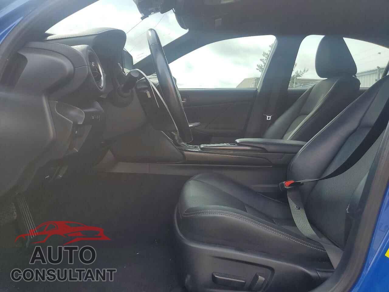 LEXUS IS 2021 - JTHAA1D29M5111267