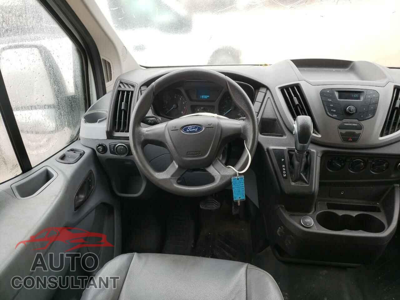 FORD TRANSIT CO 2017 - 1FTYE2YM7HKB37511