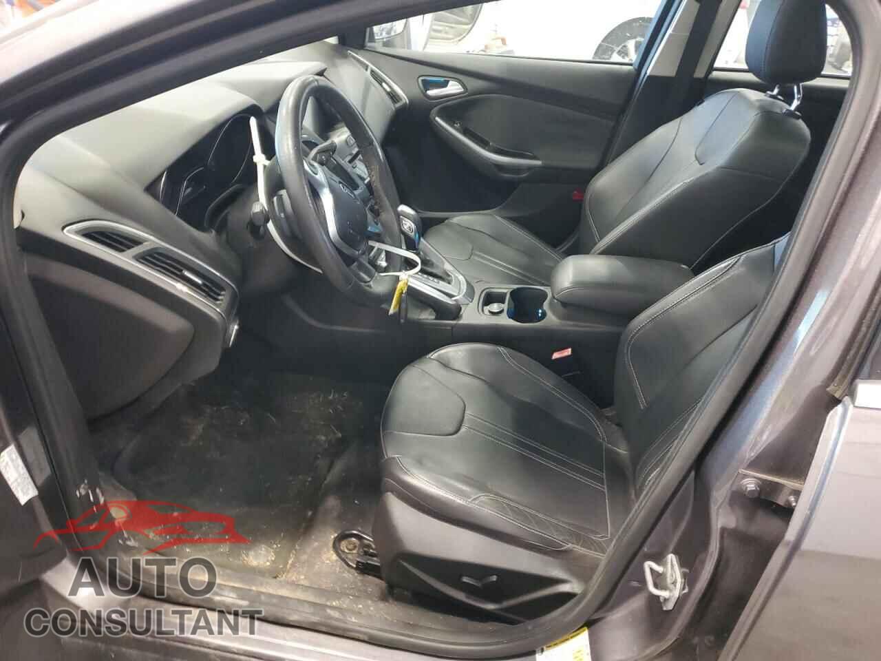 FORD FOCUS 2012 - 1FAHP3N21CL245246
