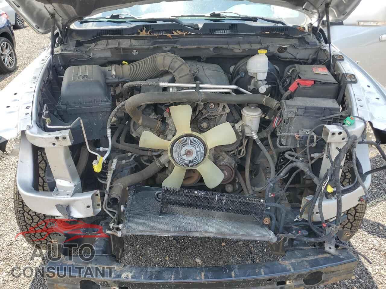 DODGE RAM 1500 2012 - 1C6RD7MT4CS257249