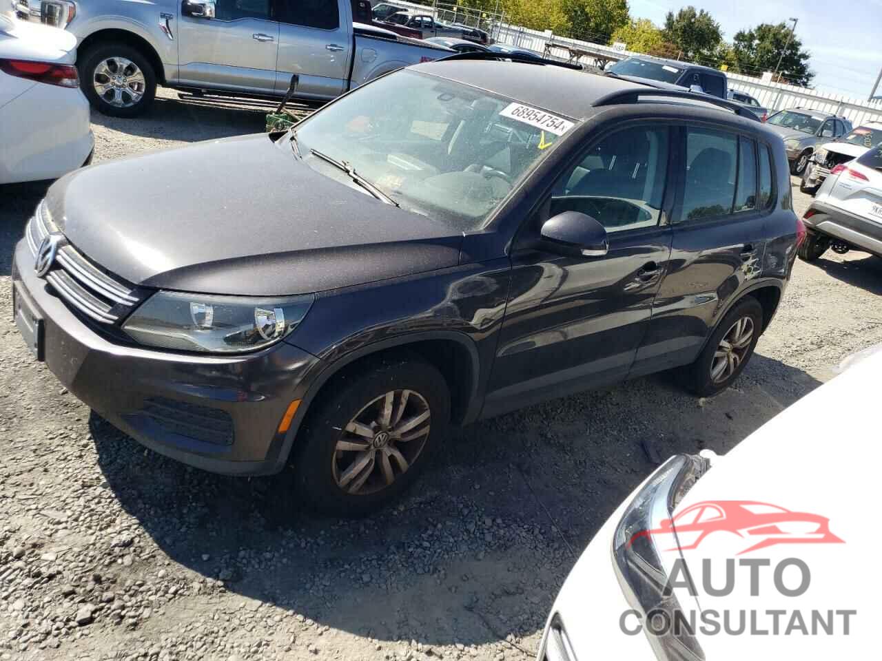 VOLKSWAGEN TIGUAN 2016 - WVGAV7AX1GW548490