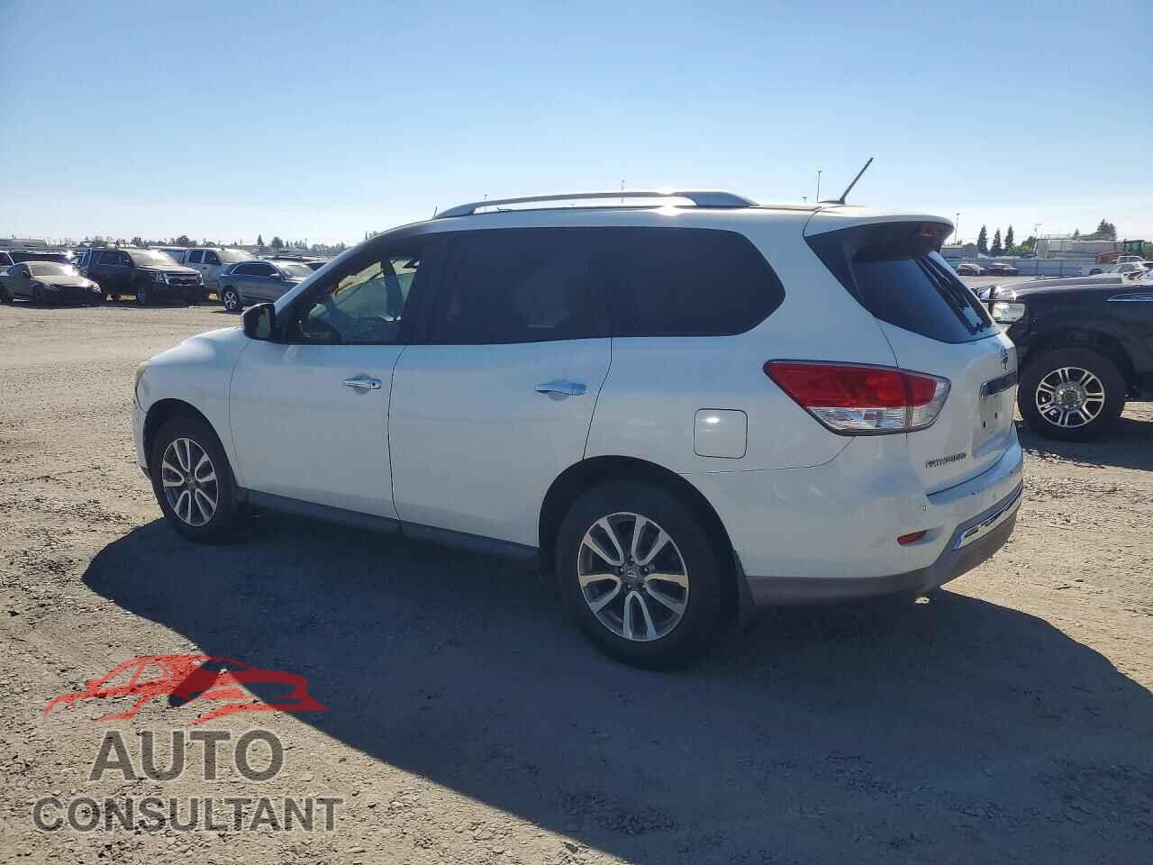 NISSAN PATHFINDER 2013 - 5N1AR2MN2DC659113