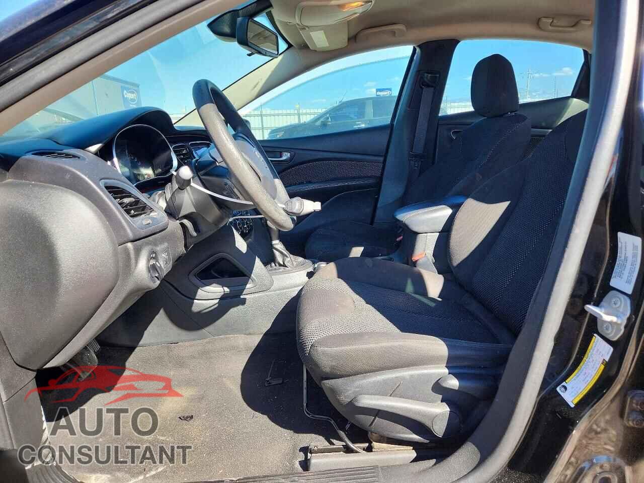 DODGE DART 2015 - 1C3CDFAA8FD422714