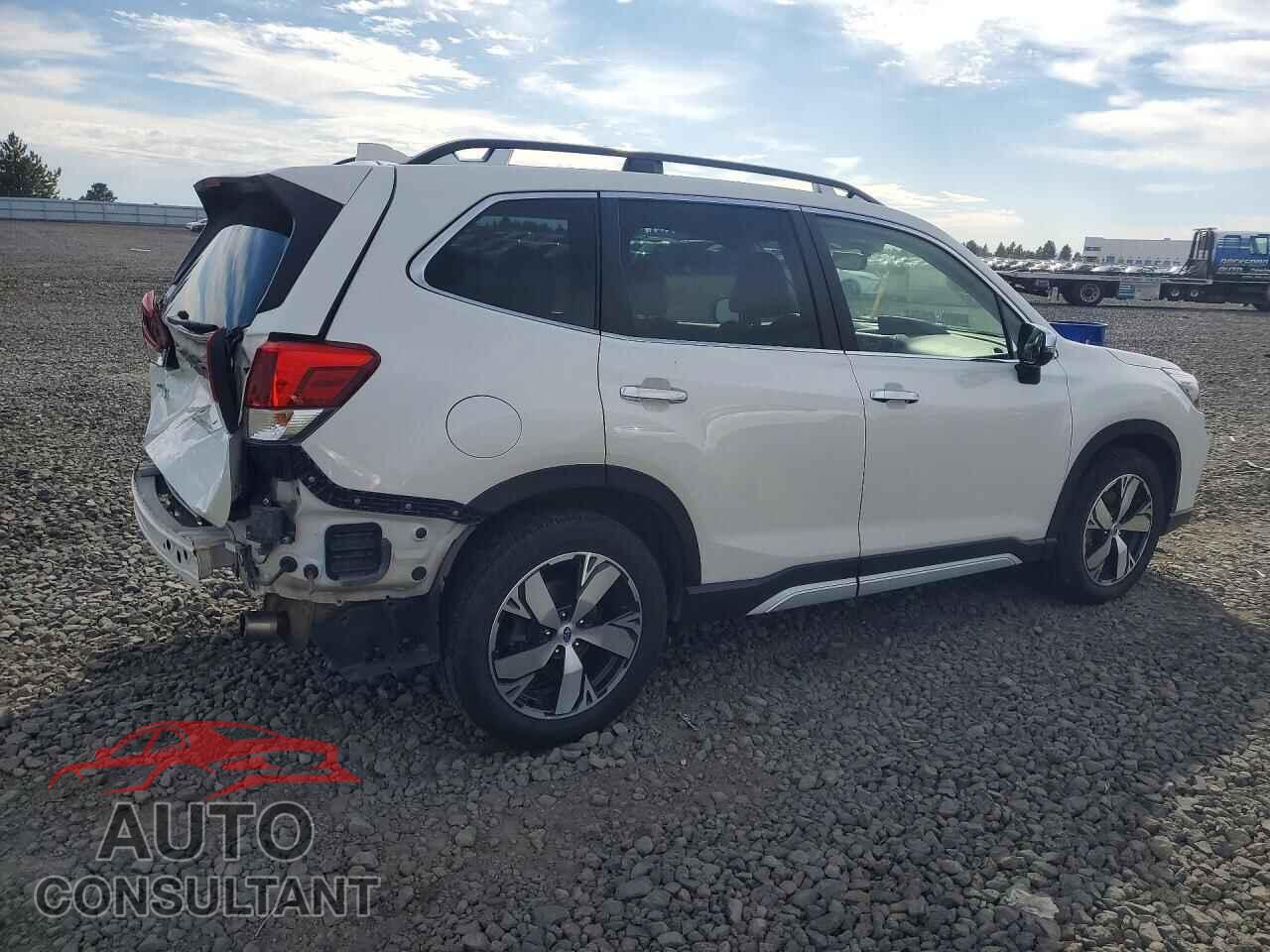 SUBARU FORESTER 2019 - JF2SKAWC2KH415711