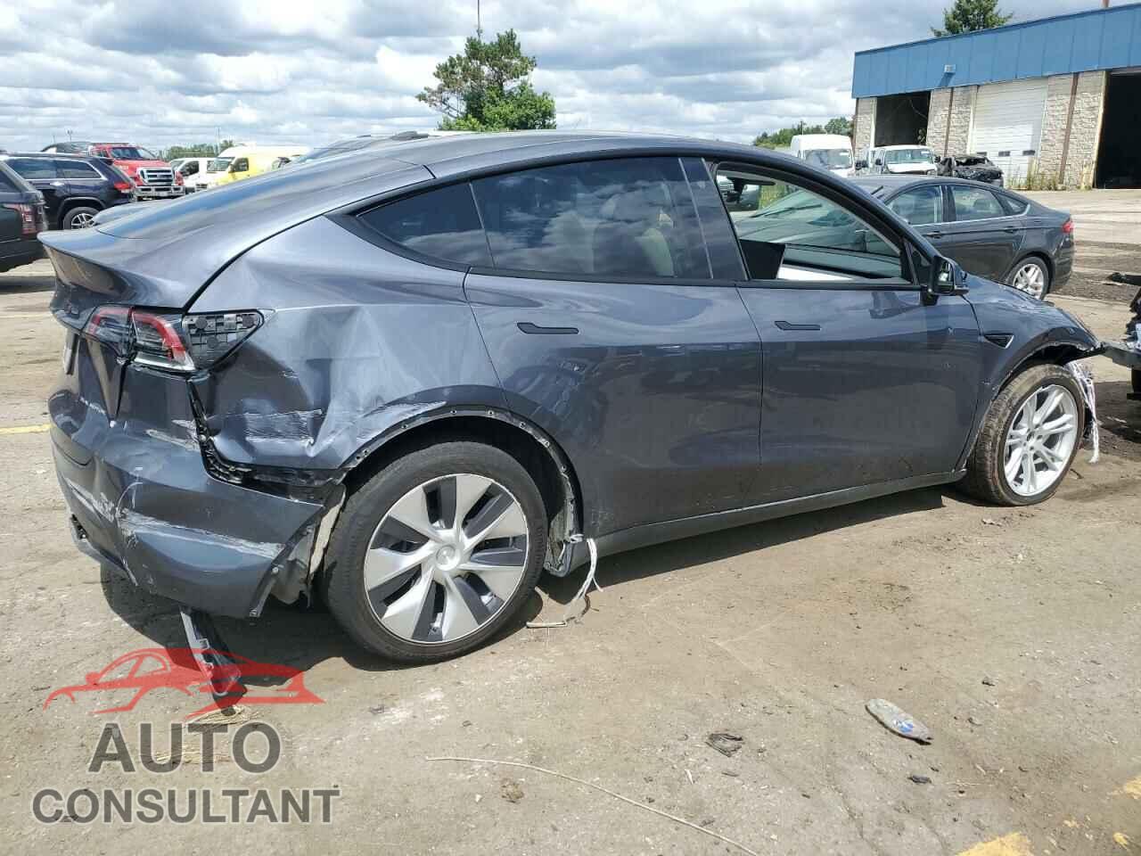TESLA MODEL Y 2023 - 7SAYGDEE9PF695295