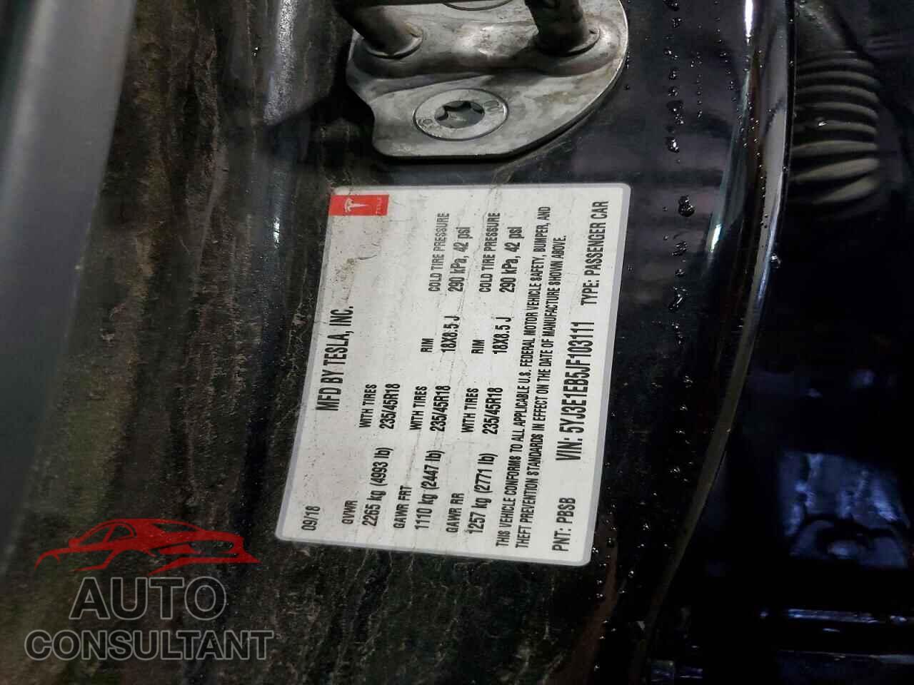 TESLA MODEL 3 2018 - 5YJ3E1EB5JF103111