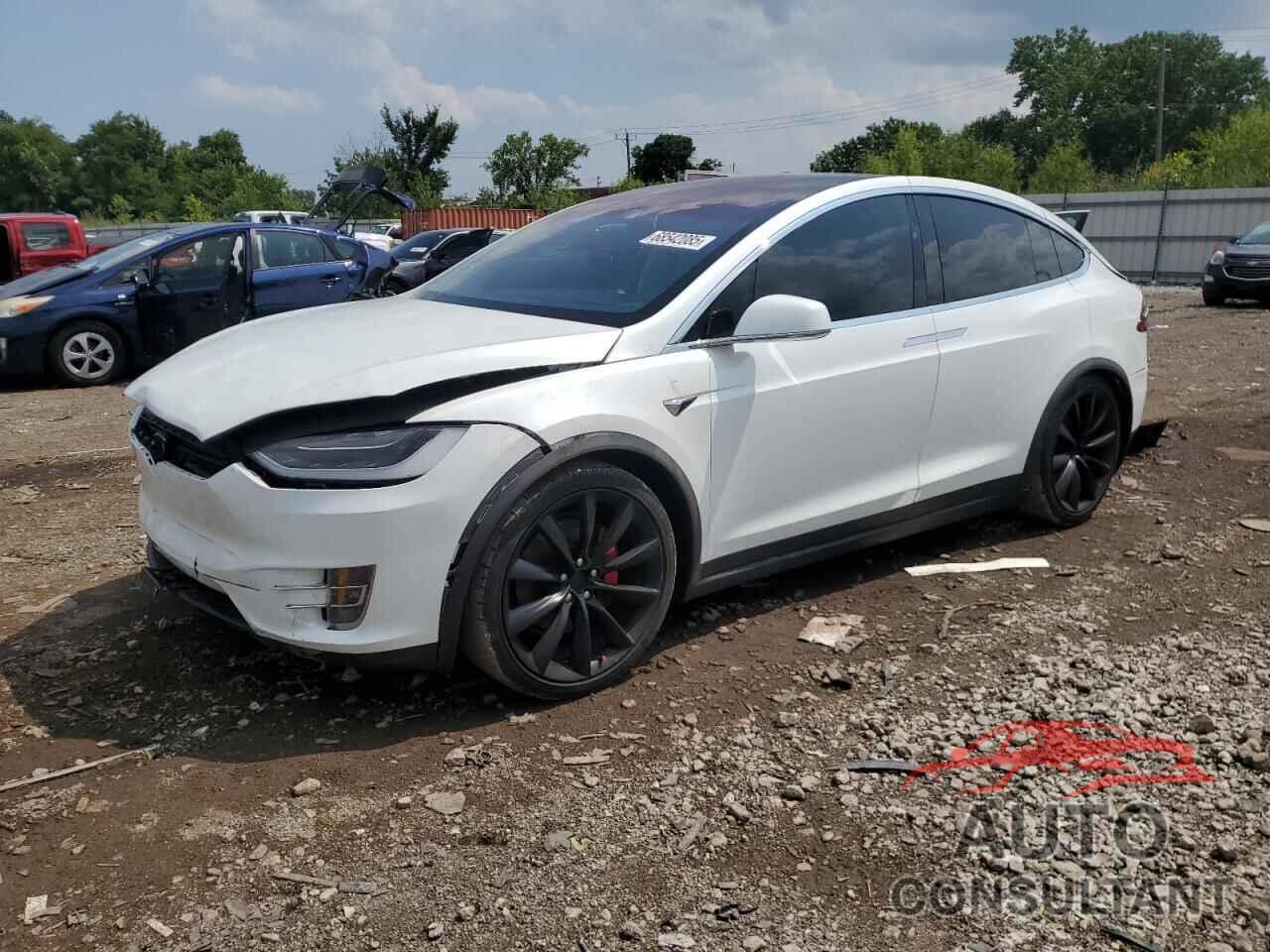 TESLA MODEL X 2018 - 5YJXCDE27JF136085