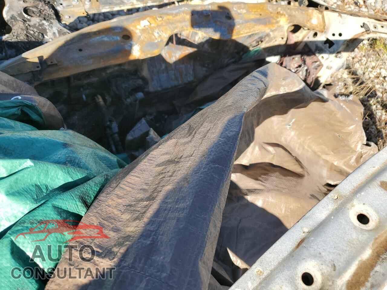 TESLA MODEL 3 2022 - 5YJ3E1EA2NF323027
