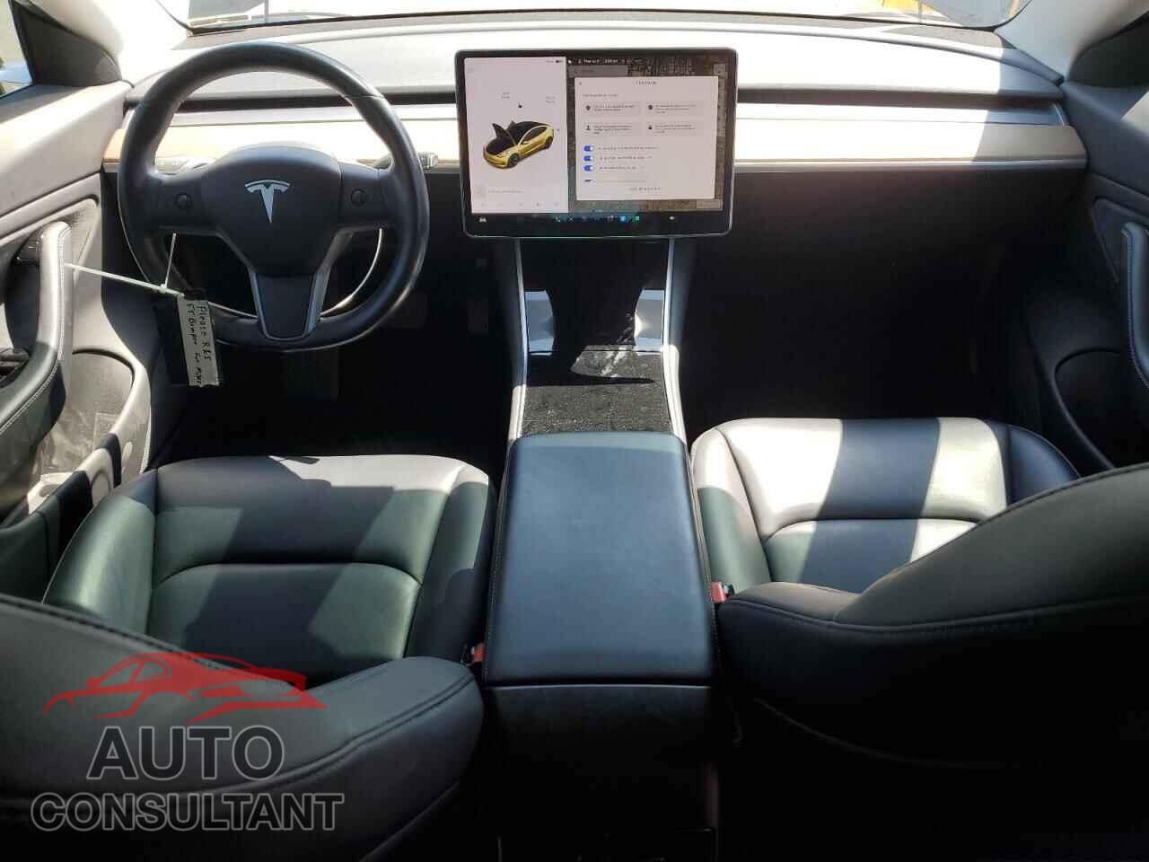 TESLA MODEL 3 2019 - 5YJ3E1EA7KF305795