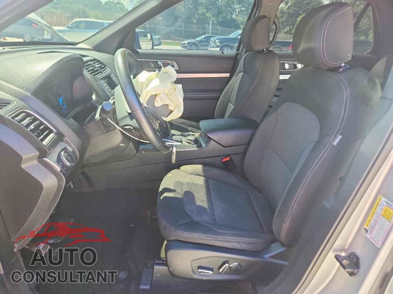 FORD EXPLORER 2017 - 1FM5K8D8XHGB88197