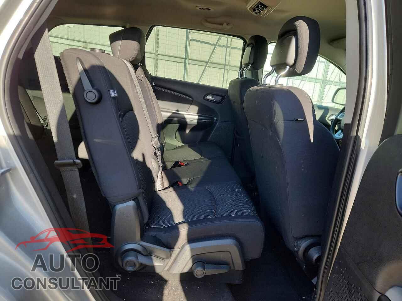 DODGE JOURNEY 2013 - 3C4PDCCG6DT500590