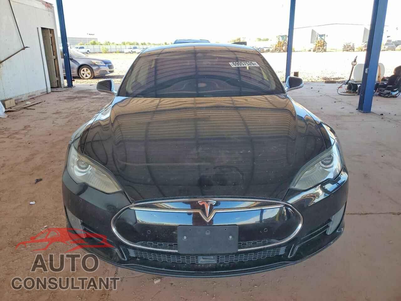 TESLA MODEL S 2015 - 5YJSA1H17FF085373