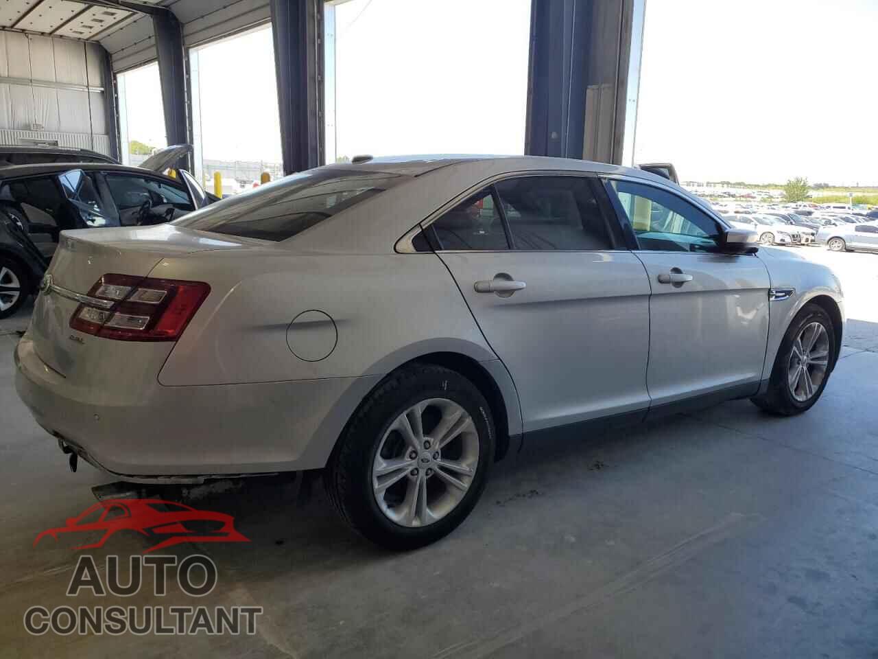 FORD TAURUS 2013 - 1FAHP2E88DG170652