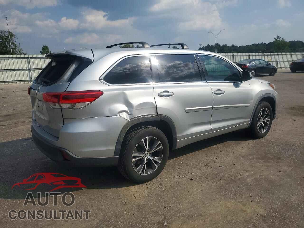 TOYOTA HIGHLANDER 2018 - 5TDZZRFH2JS288326