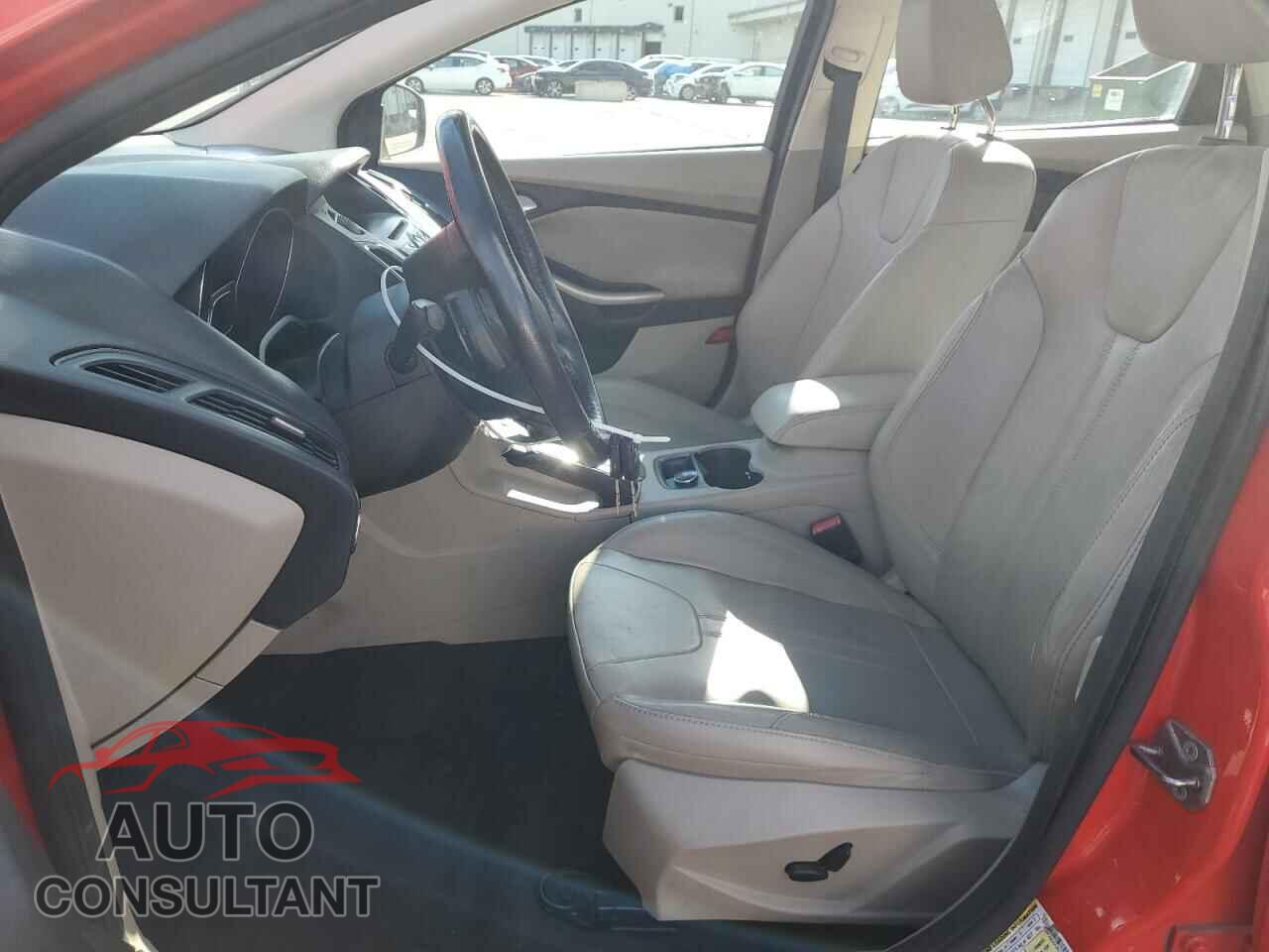 FORD FOCUS 2012 - 1FAHP3H22CL357341