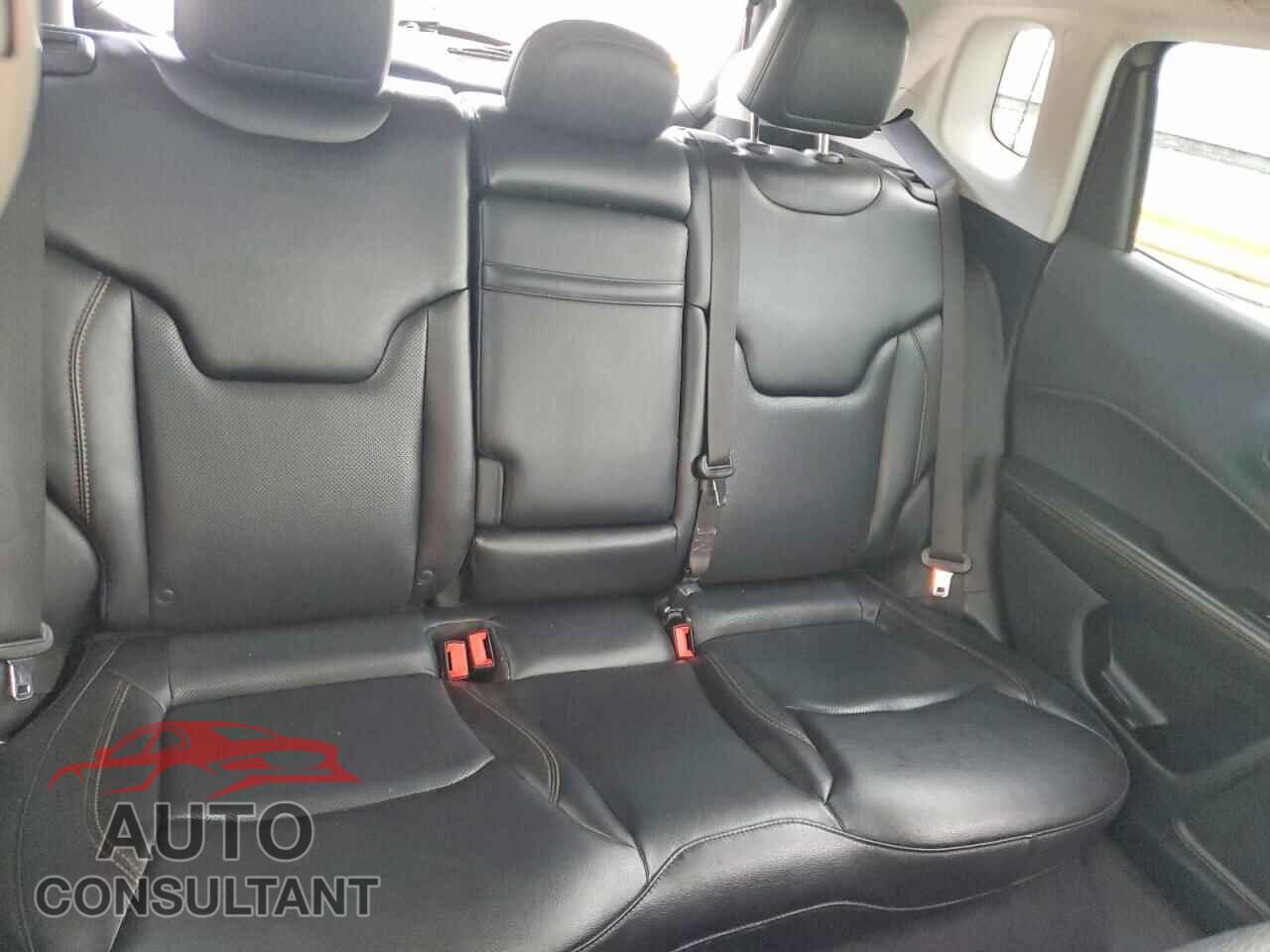JEEP COMPASS 2018 - 3C4NJCCB3JT406702