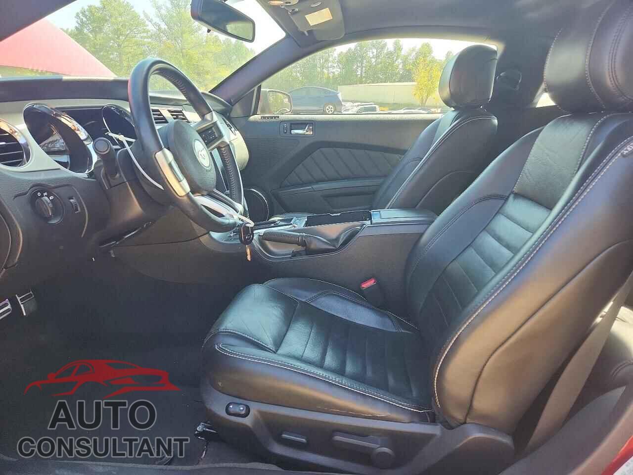 FORD MUSTANG 2014 - 1ZVBP8AM4E5308087