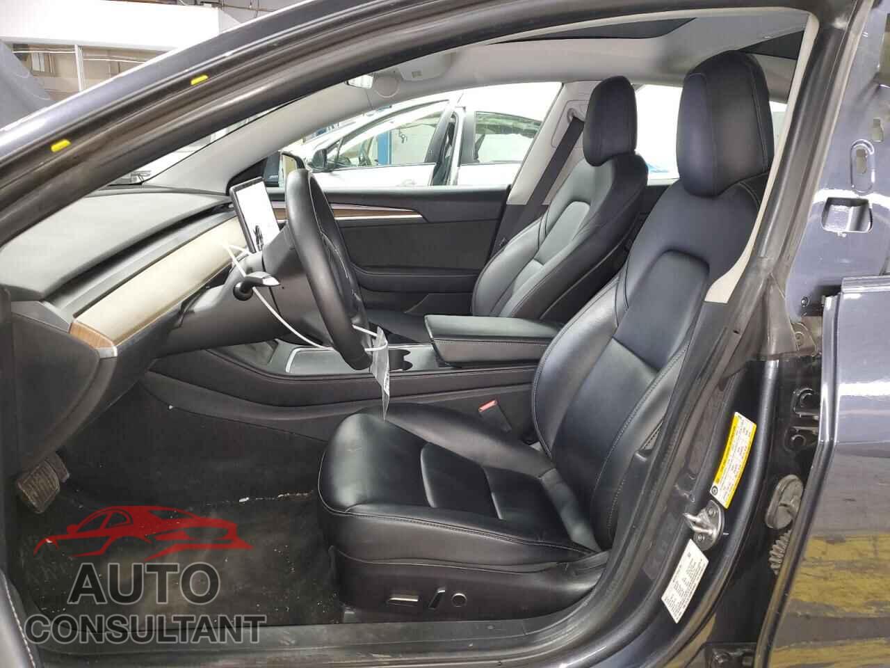 TESLA MODEL 3 2021 - 5YJ3E1EB0MF069843