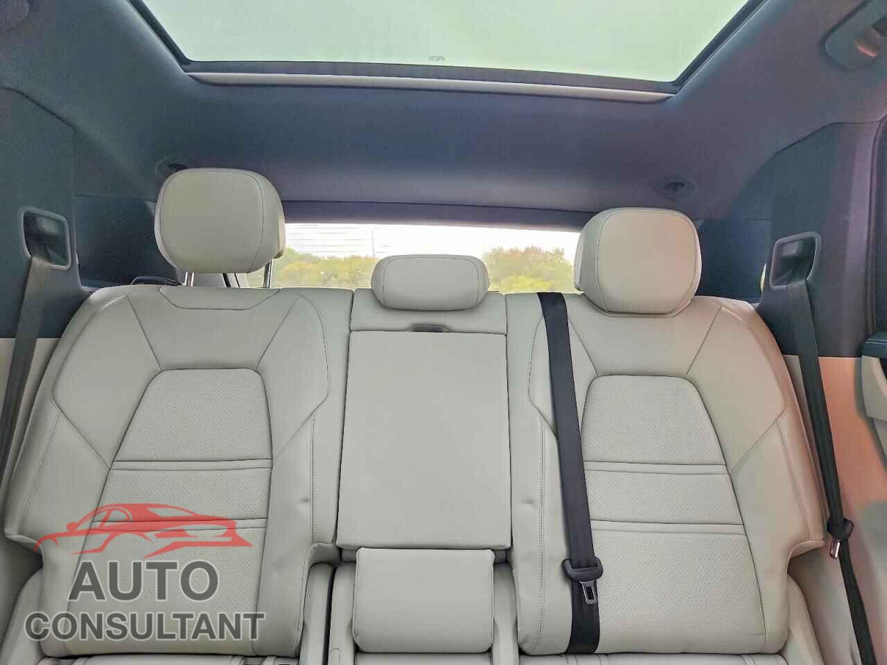 PORSCHE CAYENNE 2019 - WP1AA2AY2KDA06054
