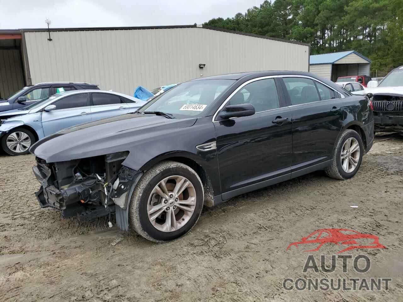 FORD TAURUS 2018 - 1FAHP2E80JG115396