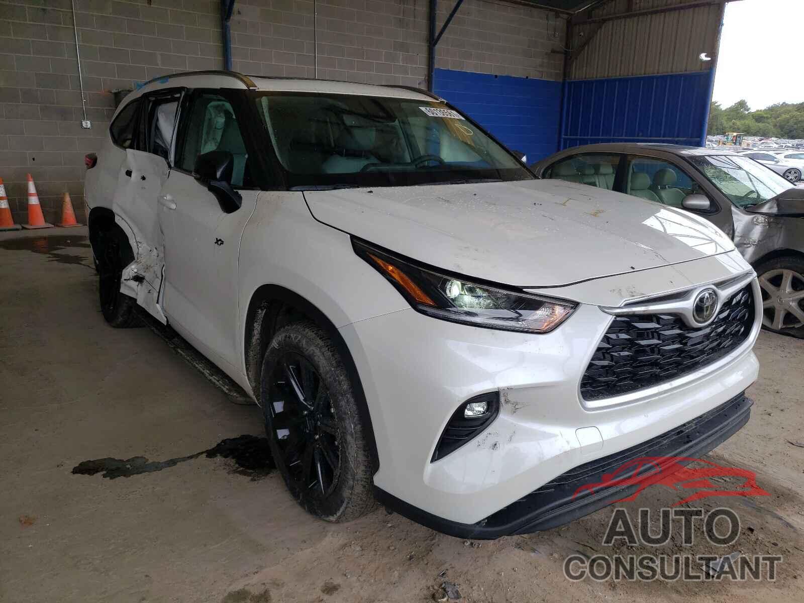 TOYOTA HIGHLANDER 2021 - 5TDGZRAHXMS074610