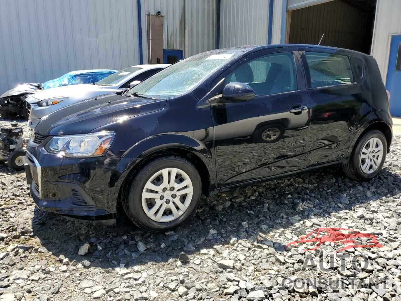 CHEVROLET SONIC 2020 - 1G1JG6SB4L4135375