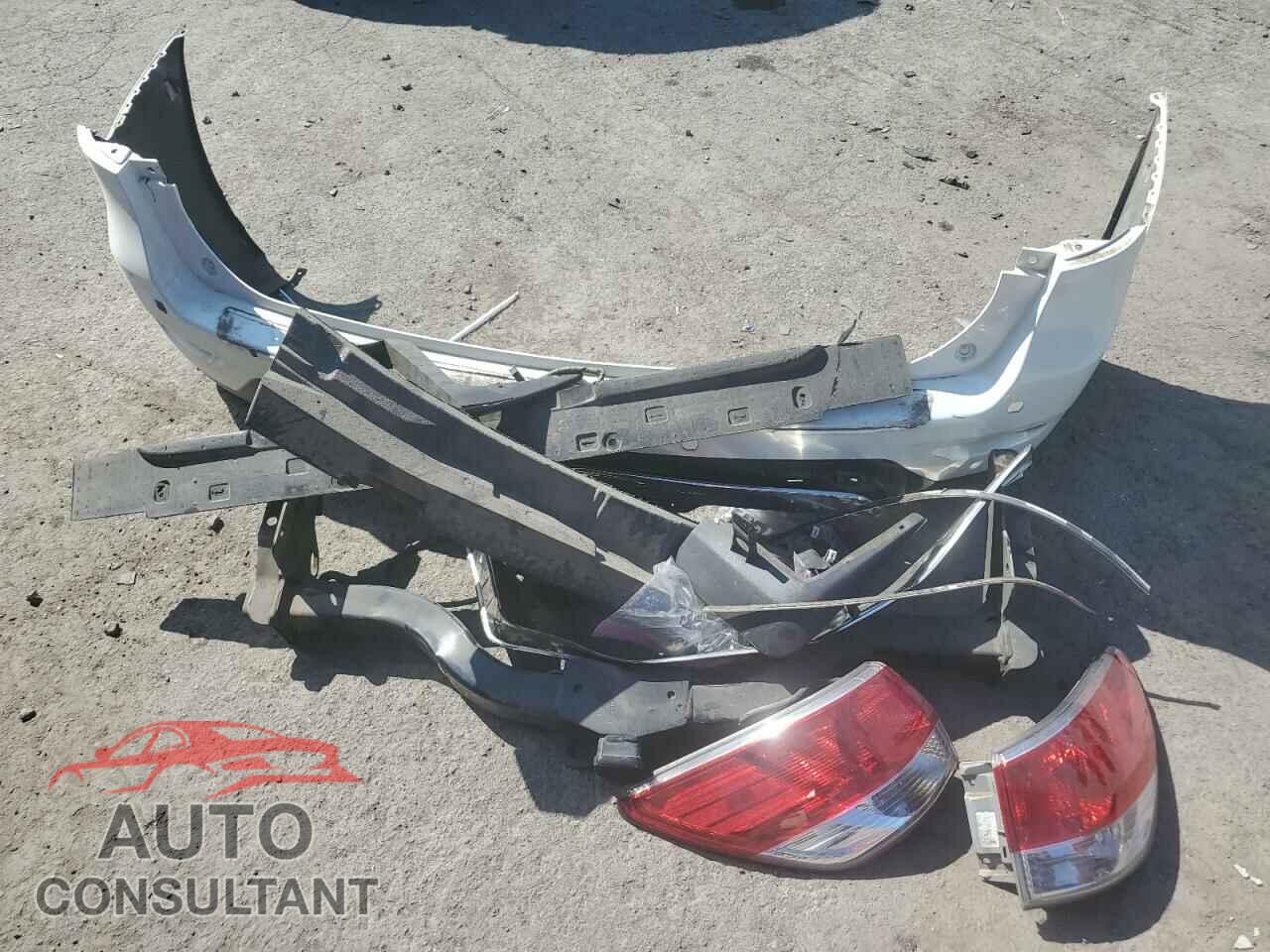 NISSAN PATHFINDER 2014 - 5N1AR2MM3EC735401