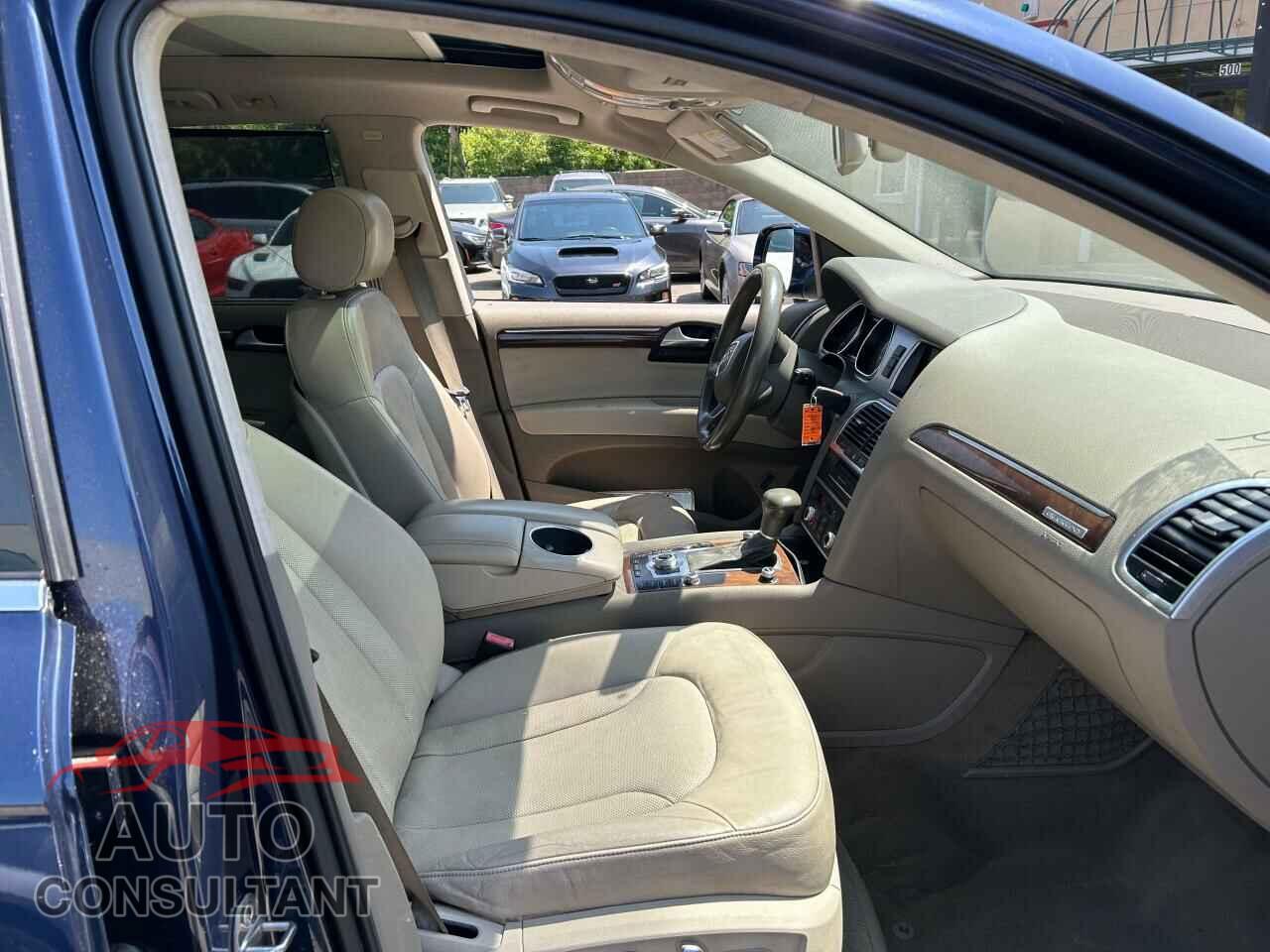 AUDI Q7 2012 - WA1DGAFE6CD008357