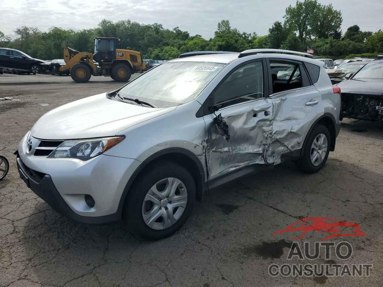 TOYOTA RAV4 2015 - JTMBFREV1FJ043457