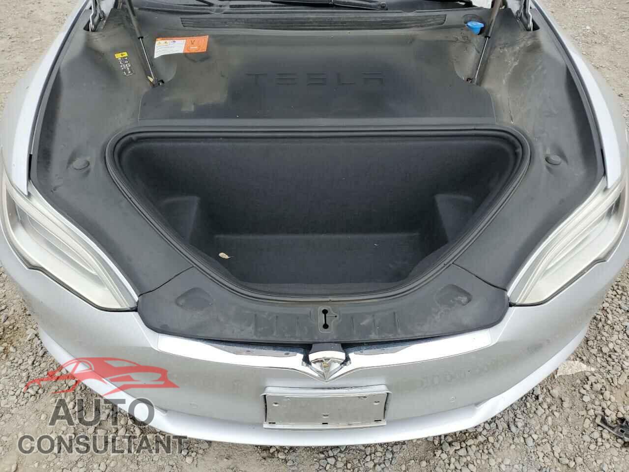 TESLA MODEL S 2018 - 5YJSA1E25JF282919