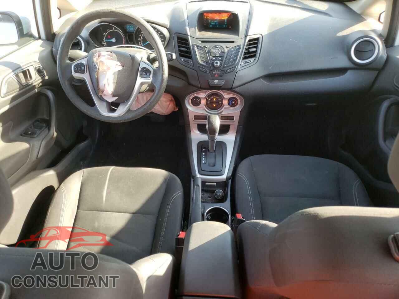 FORD FIESTA 2017 - 3FADP4EJ1HM147495