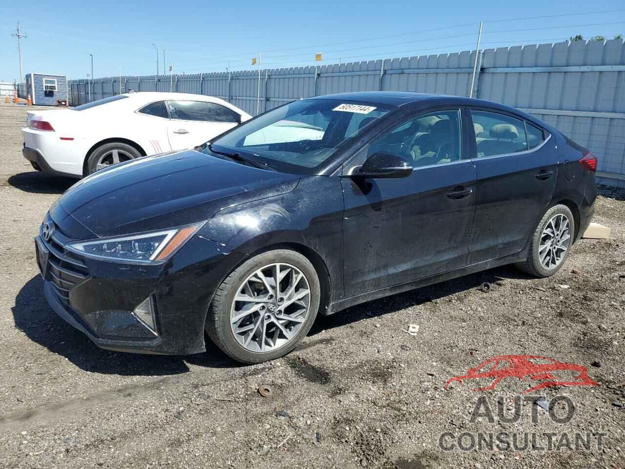 HYUNDAI ELANTRA 2019 - KMHD84LF4KU772381