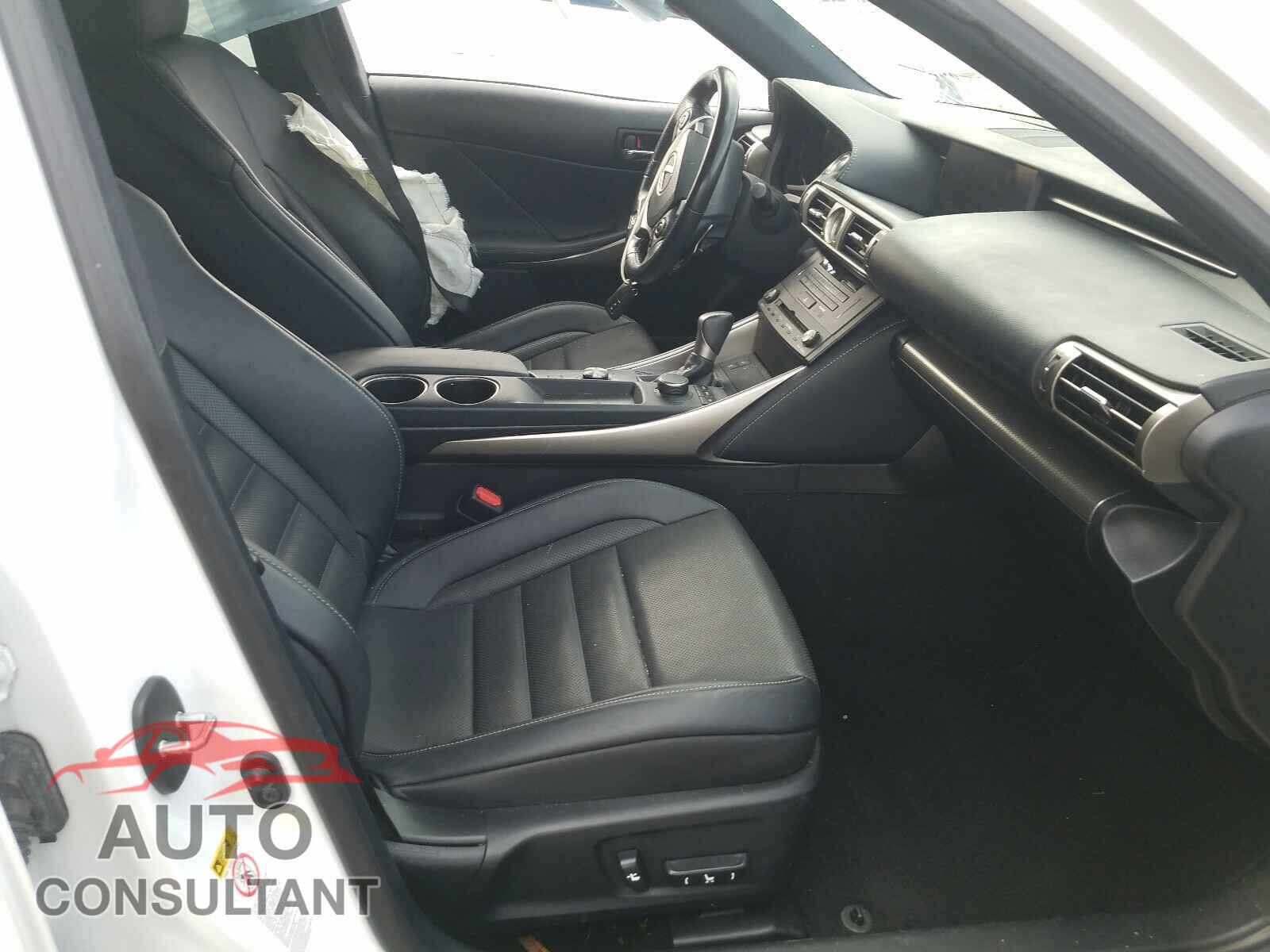 LEXUS IS 2016 - JTHBA1D2XG5033428