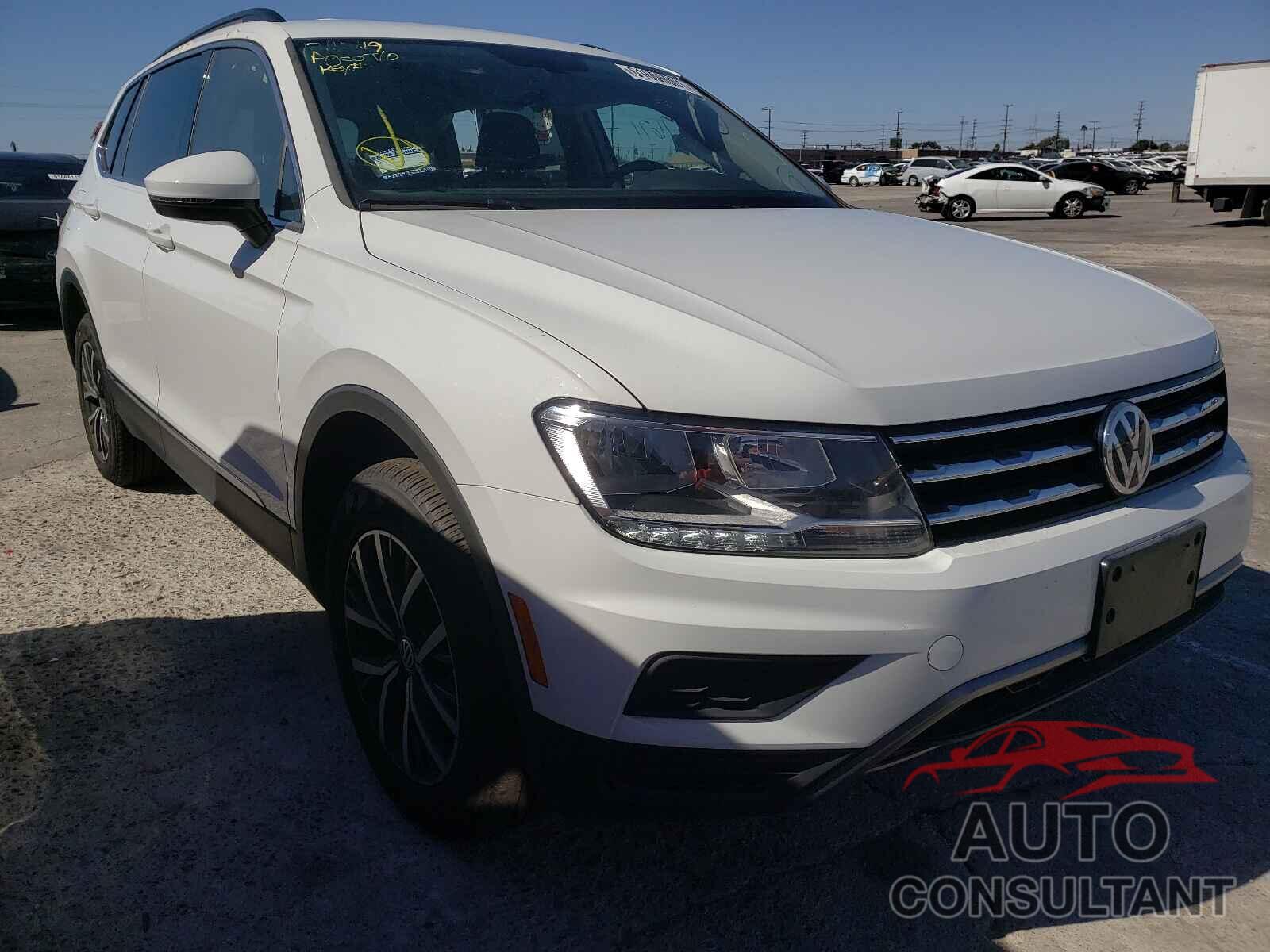 VOLKSWAGEN TIGUAN 2018 - 3VV2B7AX7JM190953