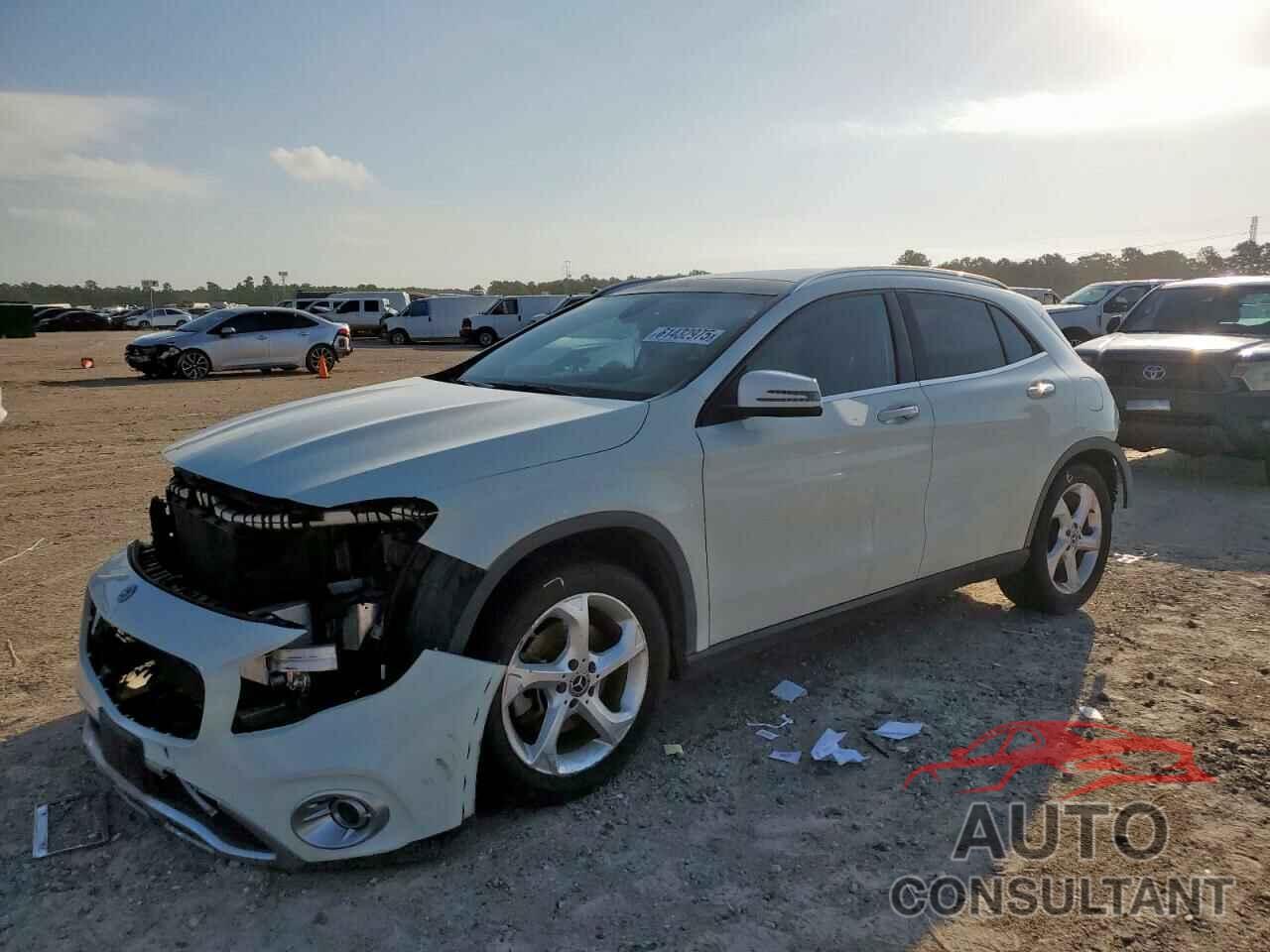MERCEDES-BENZ GLA-CLASS 2018 - WDCTG4GB5JJ411116